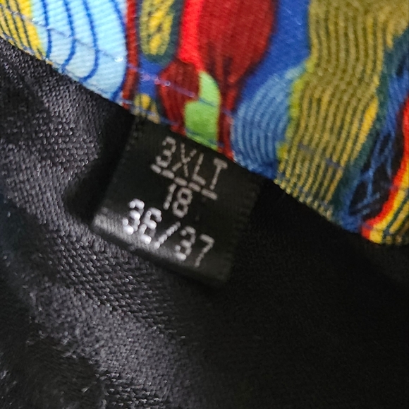 Coogie Classic Button Down Shirt with Accent Cuffs - Picture 6 of 7